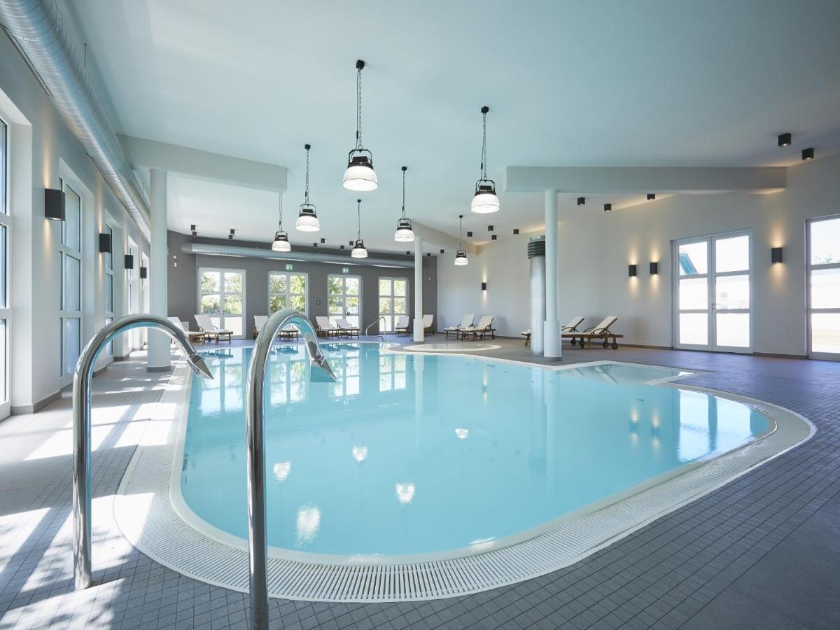 Reetland Am Meer - Luxus Reetdachvilla Mit 3 Schlafzimmern, Sauna Und Kamin F18 Dranske Exteriér fotografie